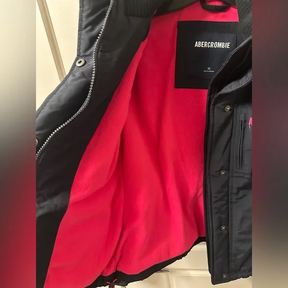 Abercrombie & Fitch All Season Coat - Picture 5 of 15